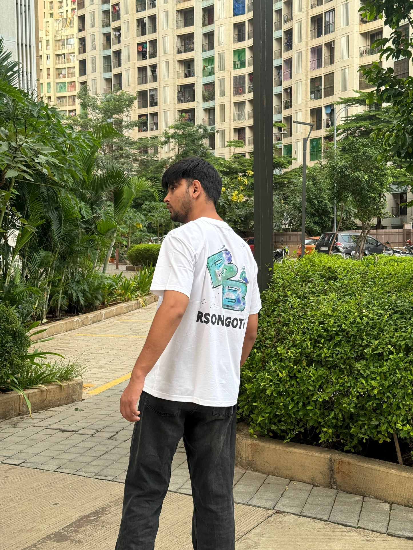 oversized t-shirt