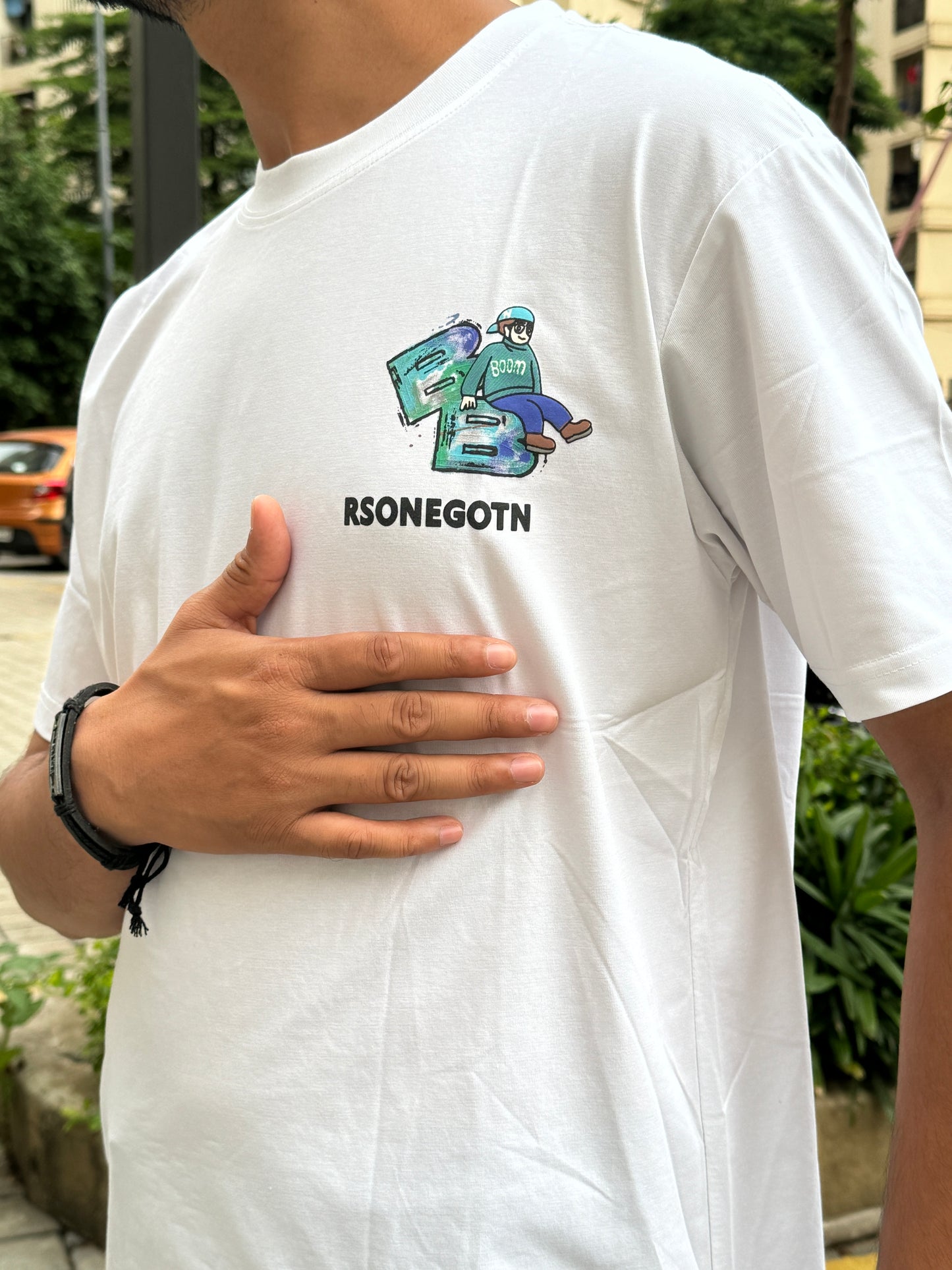 oversized t-shirt
