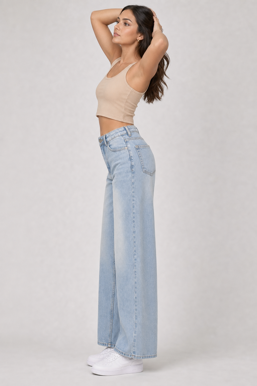 Women’s Light Wash Wide Leg Jeans