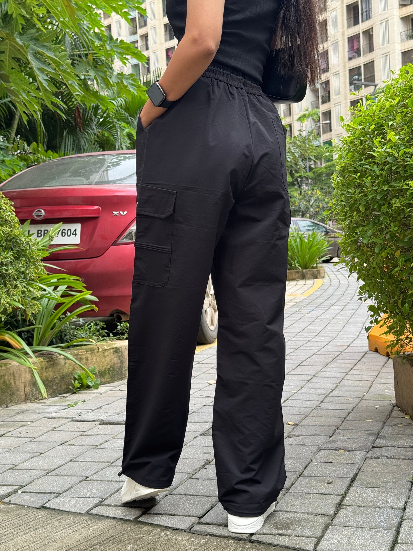 Unisex Utility Cargo Pants – Black Edition